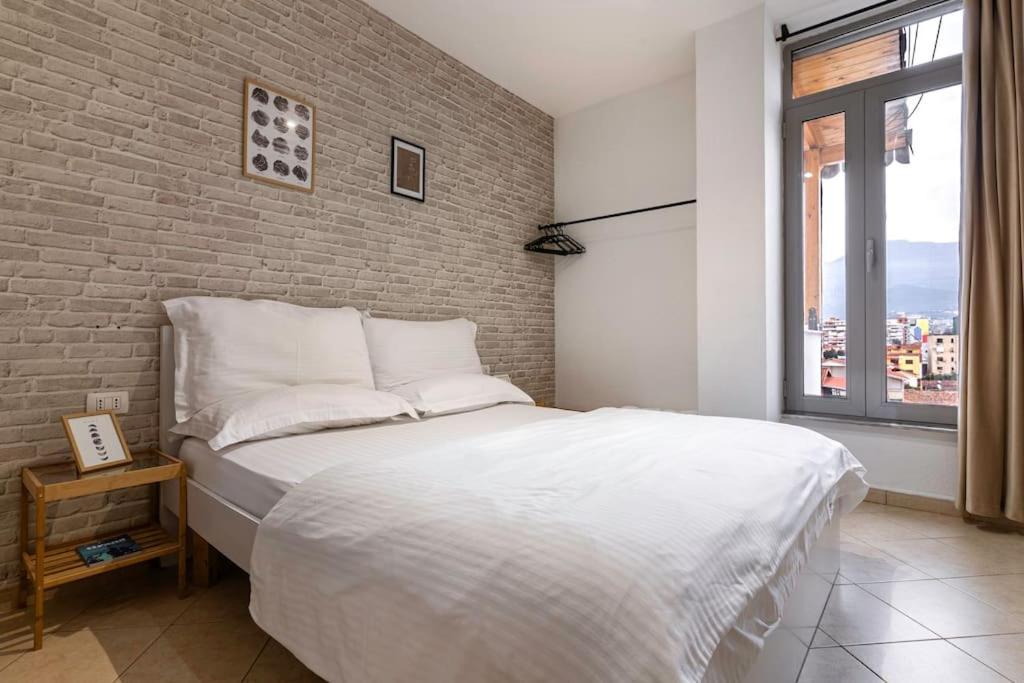 New Bazaar Apartment Тирана Екстер'єр фото